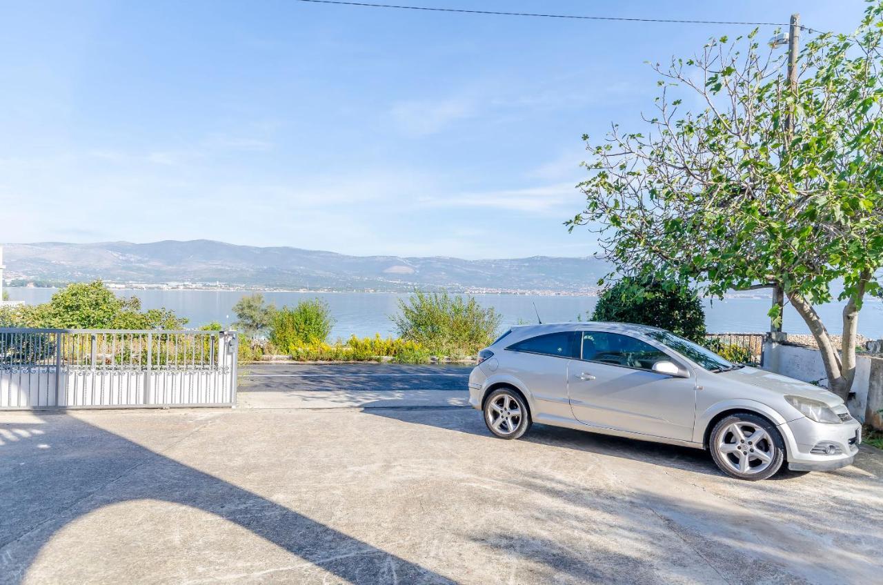 Apartments Tomislav Trogir Exterior photo